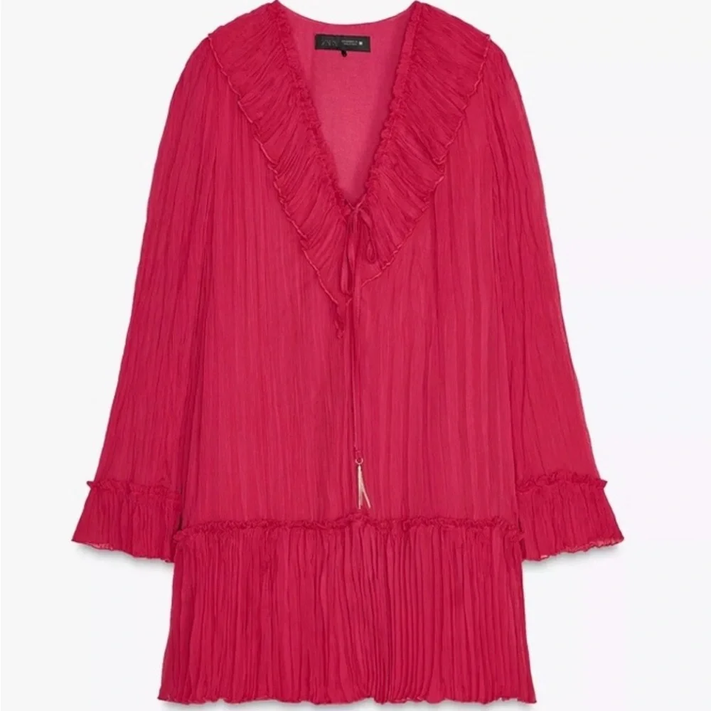 Chic Red Ruffled Dress - Picture 4 of 8